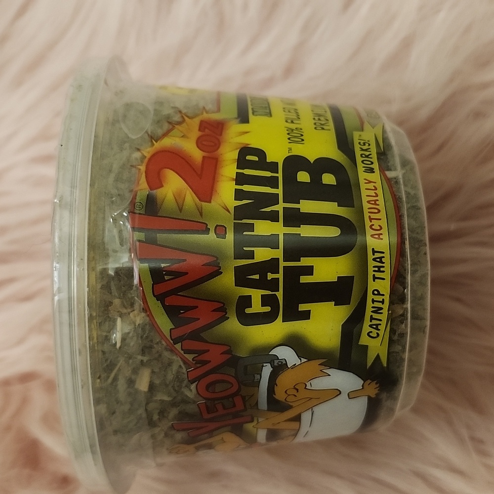 Brand New 2oz YEOWWW! ORGANIC CATNIP